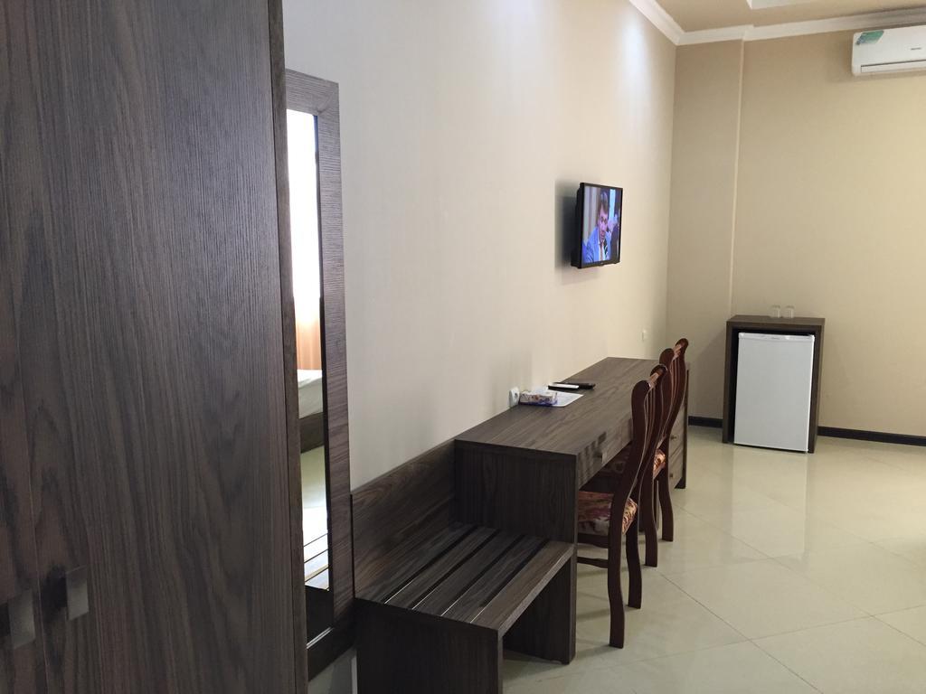 יירבאן Primer Hotel מראה חיצוני תמונה