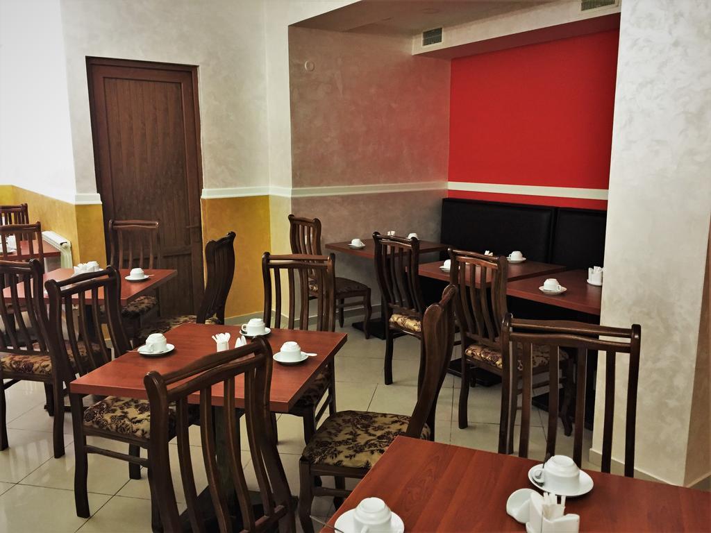 יירבאן Primer Hotel מראה חיצוני תמונה