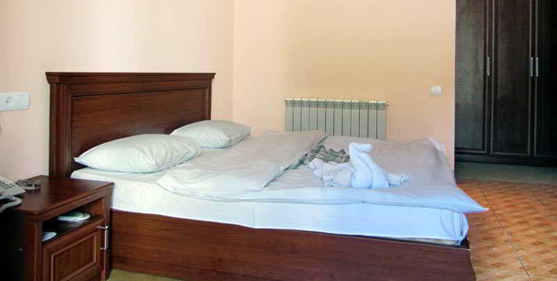 יירבאן Primer Hotel מראה חיצוני תמונה