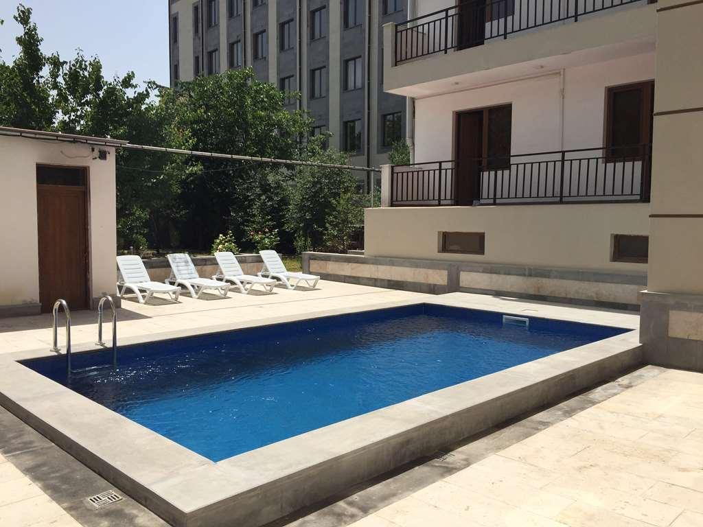 יירבאן Primer Hotel מתקנים תמונה